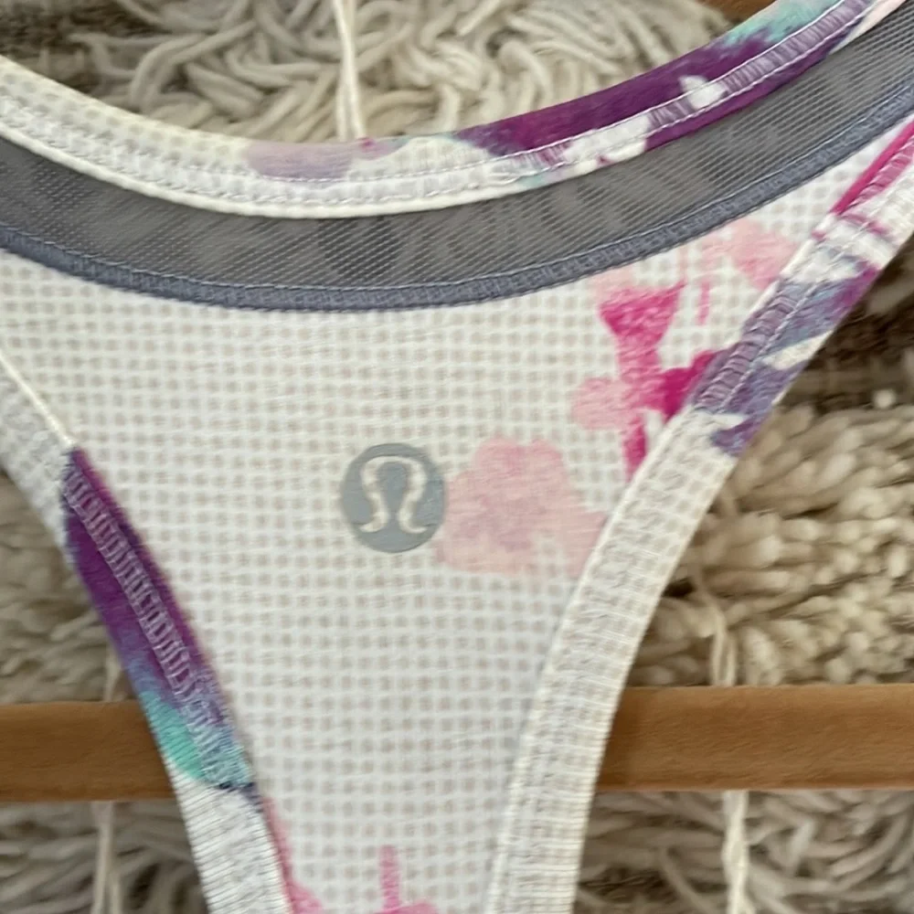 Lululemon It's a Cinch Dress size 8 - Picture 4 of 6